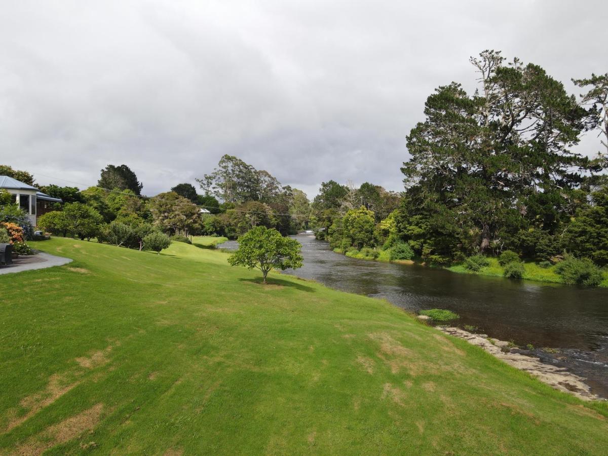 Te Awa Lodge Paihia Buitenkant foto