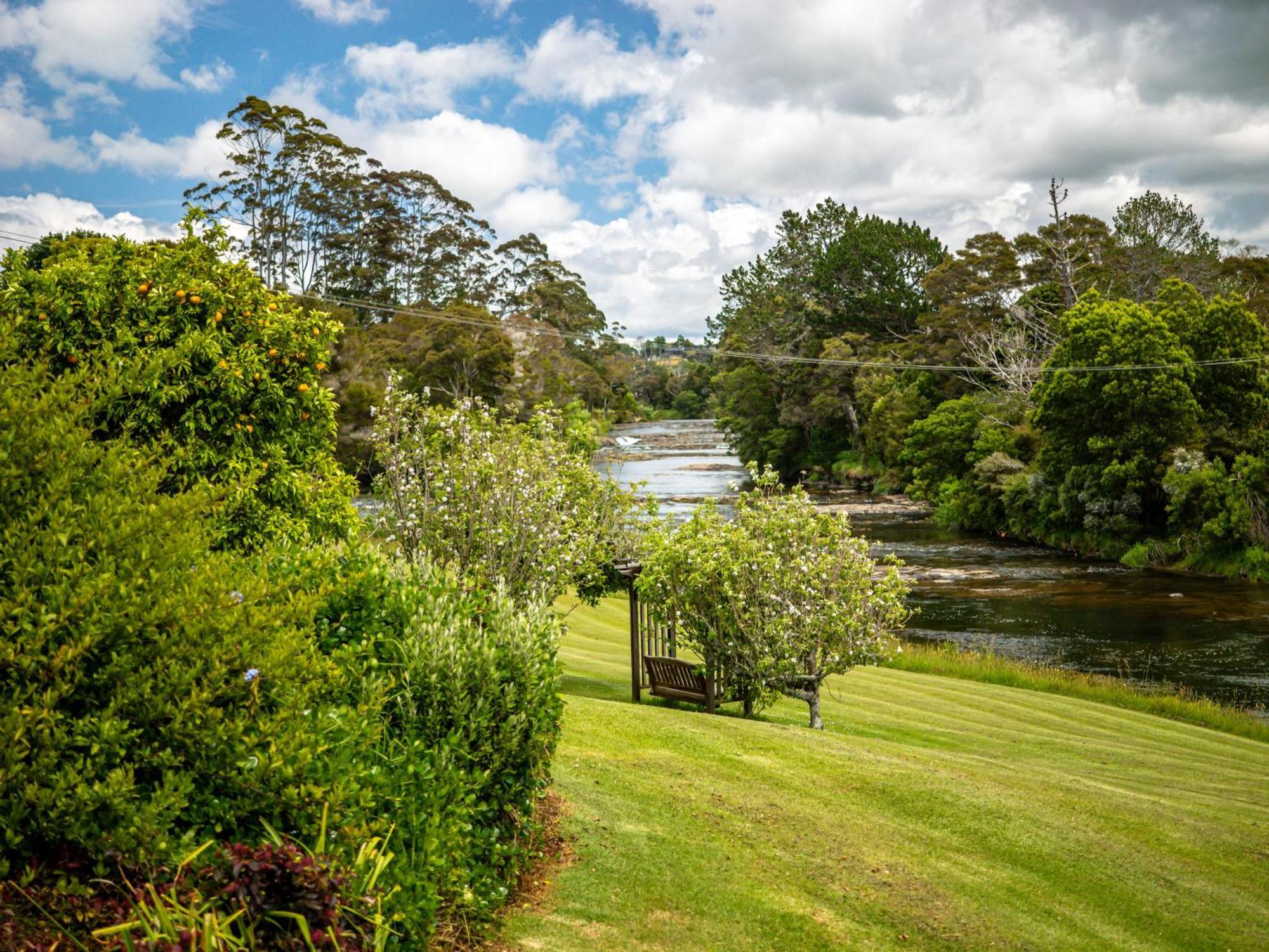 Te Awa Lodge Paihia Buitenkant foto