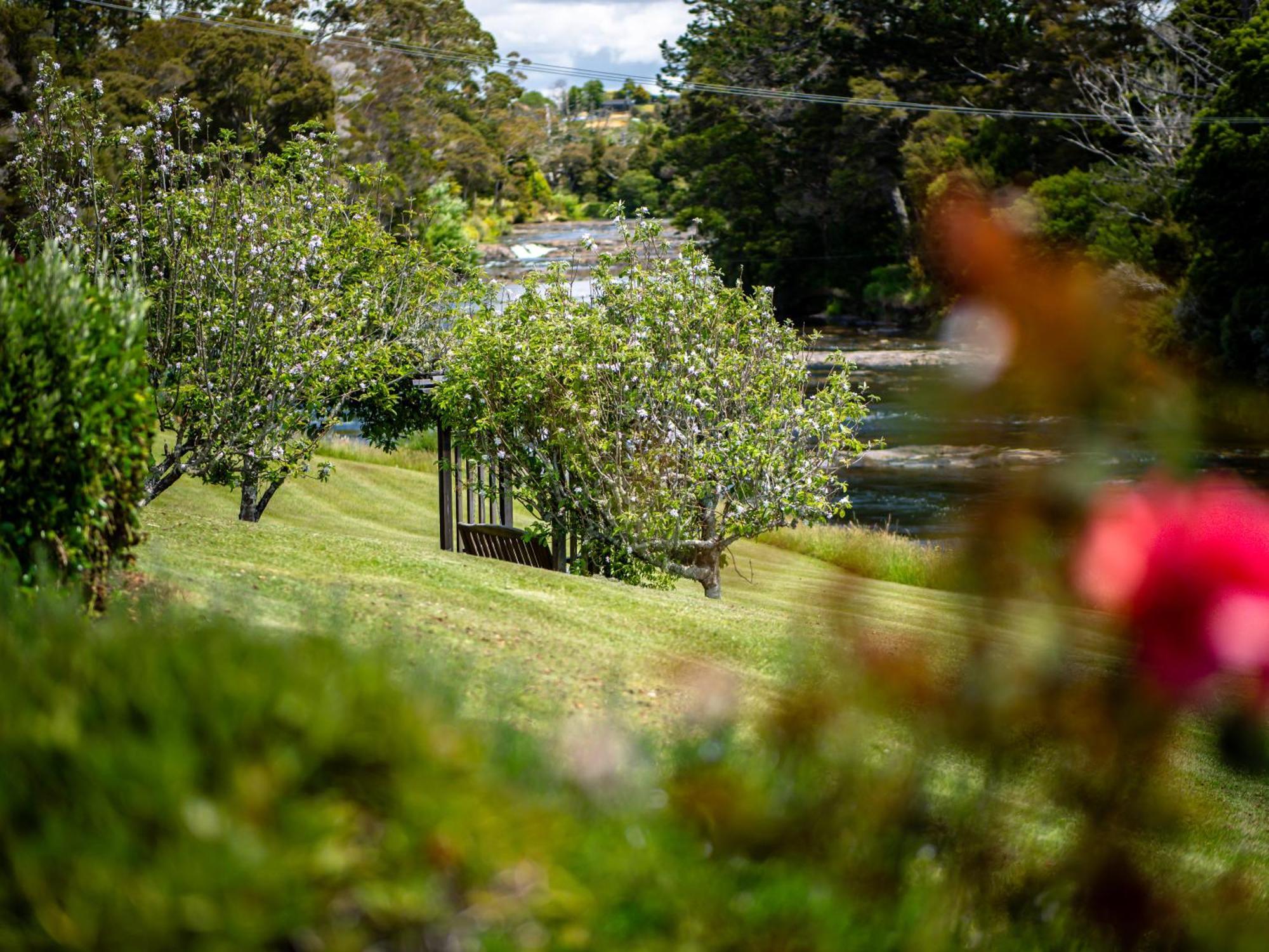 Te Awa Lodge Paihia Buitenkant foto